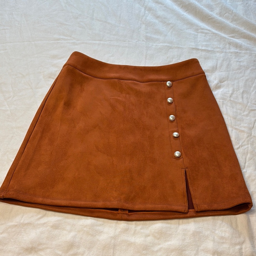Halara Elegant Skirt with Button Detail